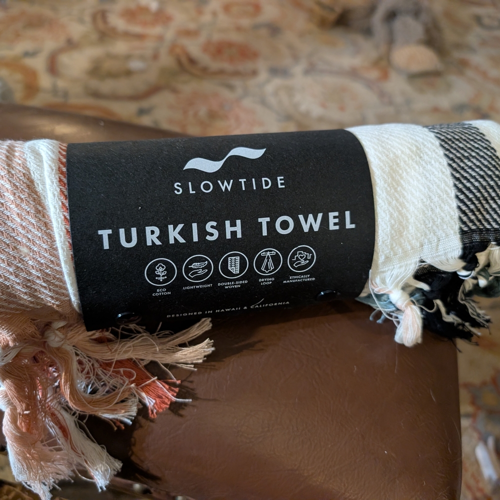 Slowtide Zoey Turkish Multicolor Tasseled Towel - Picture 2 of 4